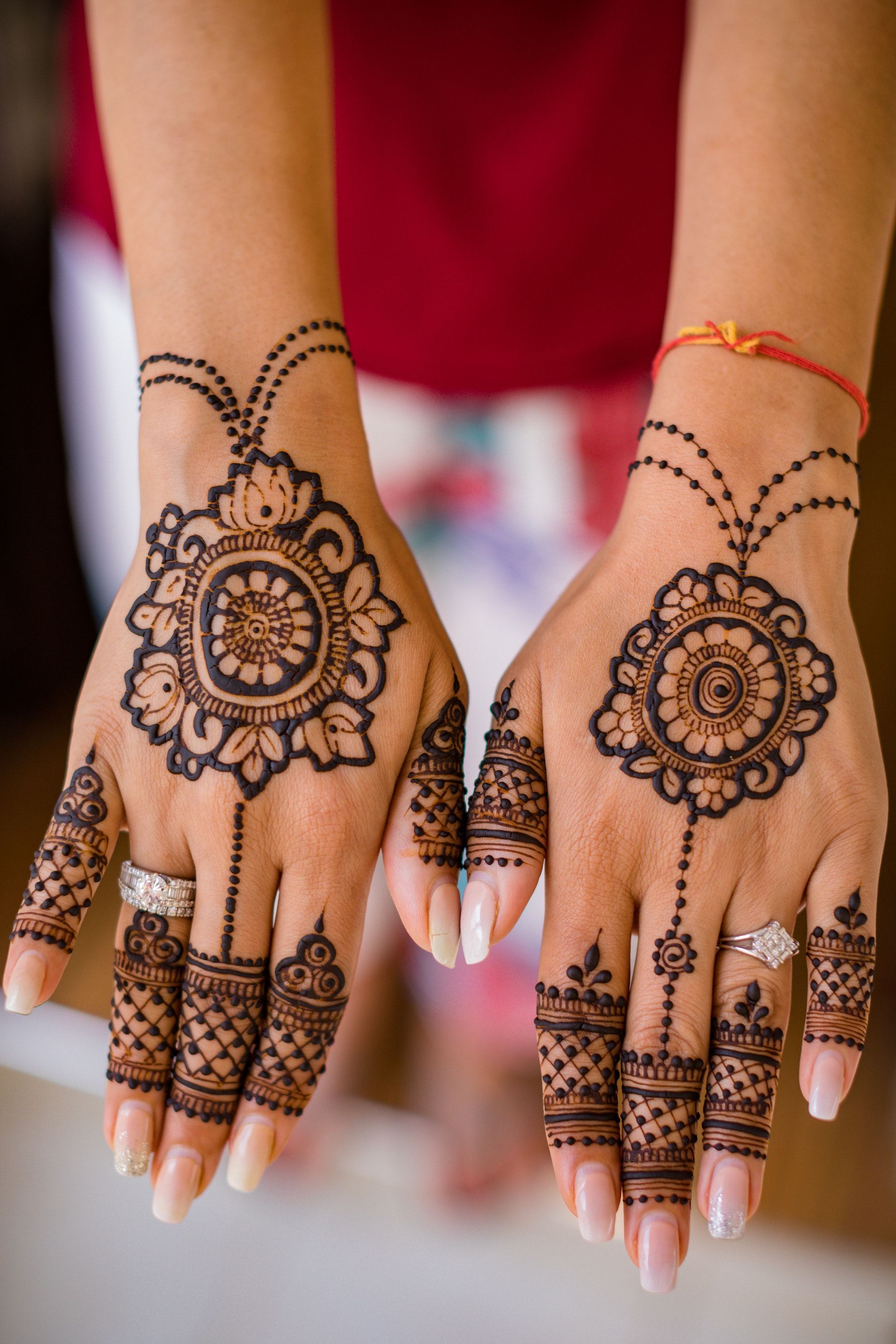 Simple Back Hand Mehndi Design