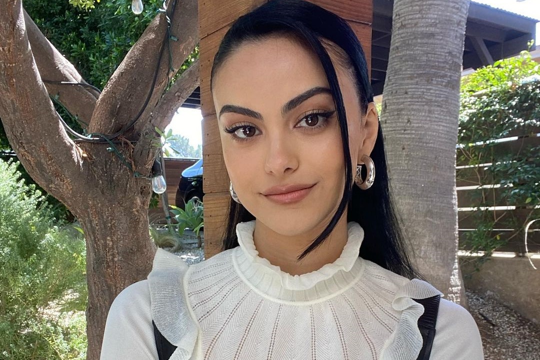 Camila Mendes