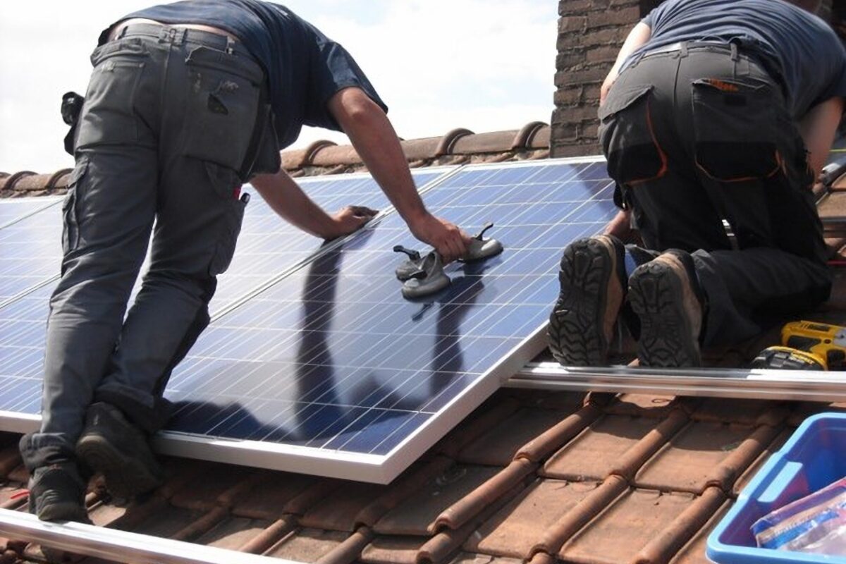 7 Solar Panel Buyer Mistakes and How to Avoid Them