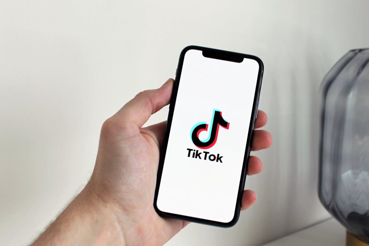 10 Athletes to Follow on TikTok