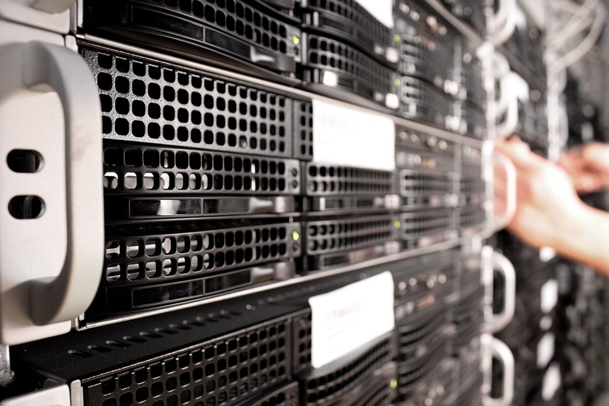 VPS vs Web Hosting: Which One Offers Better Value?