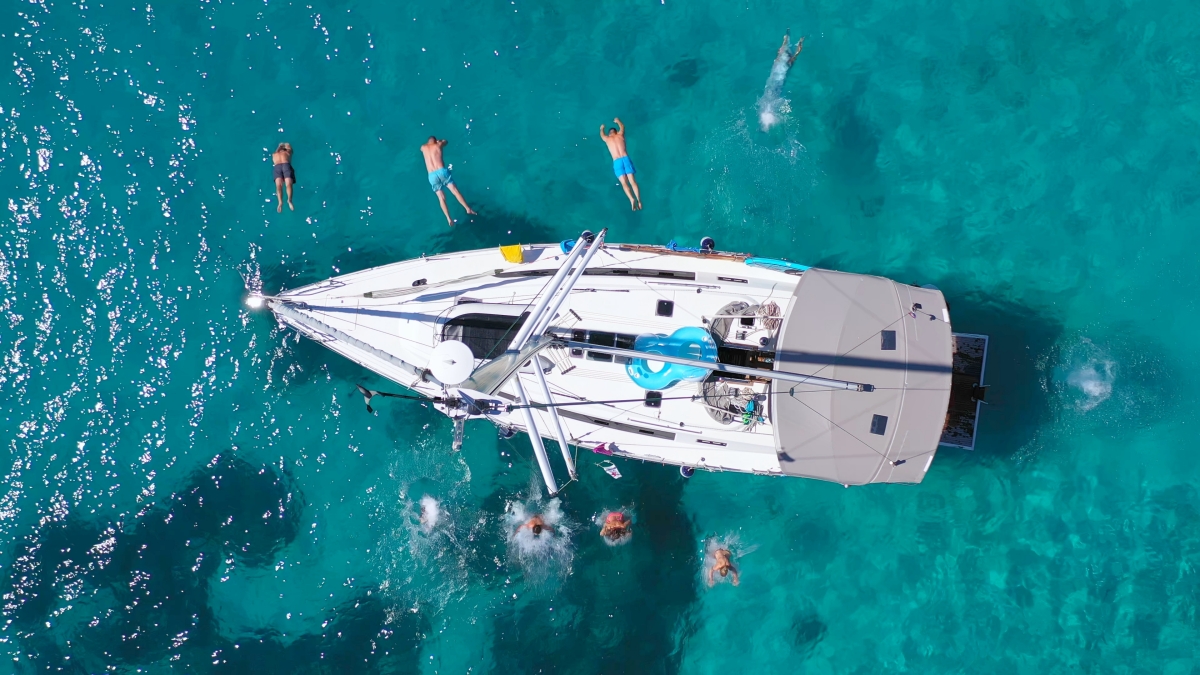 Why You Shouldn’t Miss a Catamaran Cruise in Negril