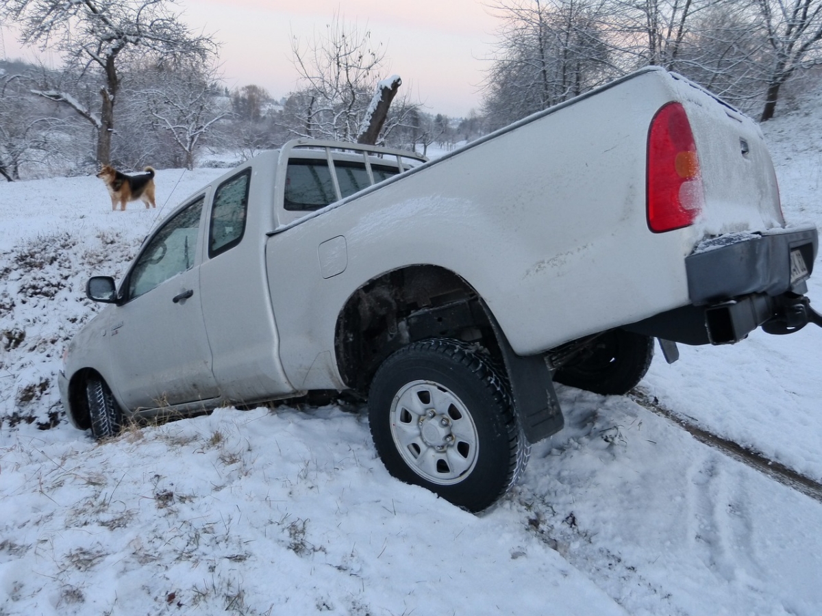 car crashed in snow