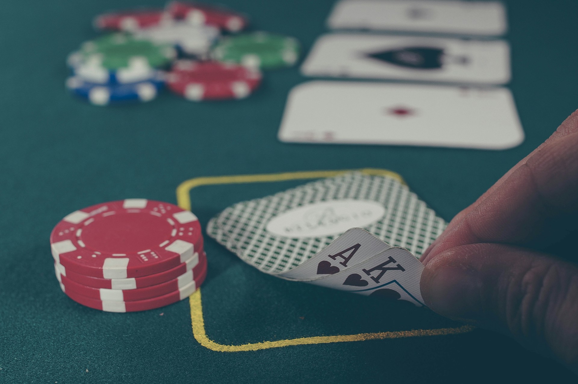 Inside the Mind of a Pro: Tips from Professional Online Casino Players