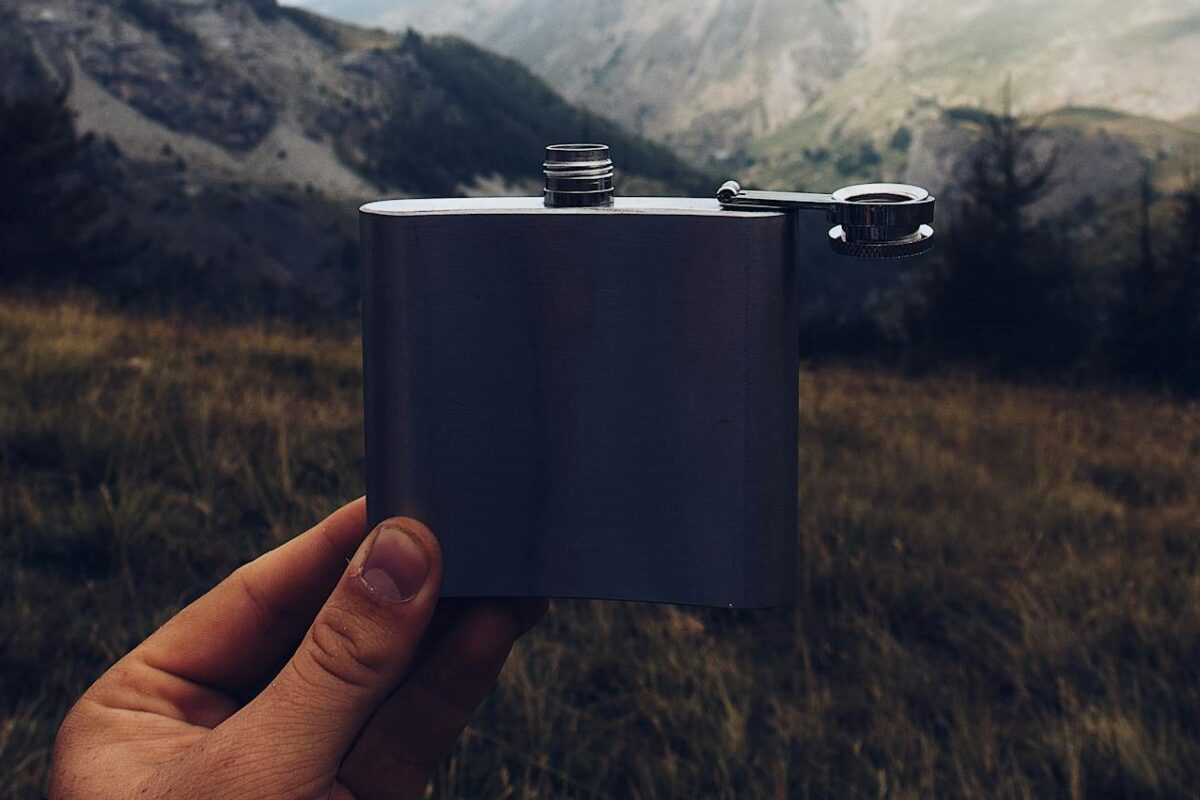 Custom Flask Ideas: Add a Personal Touch to Your Favorite Accessory