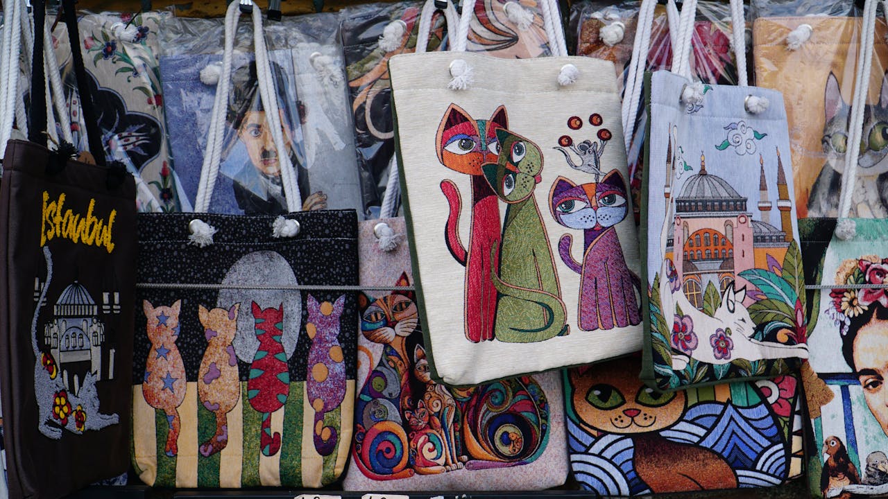 What Are Custom-Printed Bags? All There Is to Know