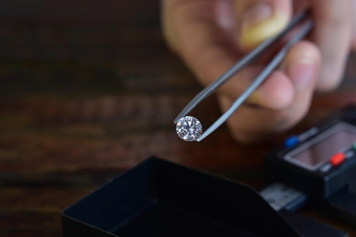 Radiant-Cut Lab-Grown Diamonds – A Brilliant Choice for Modern Buyers